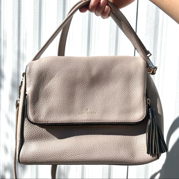 kate spade Handbags - Kate Spade grey purse